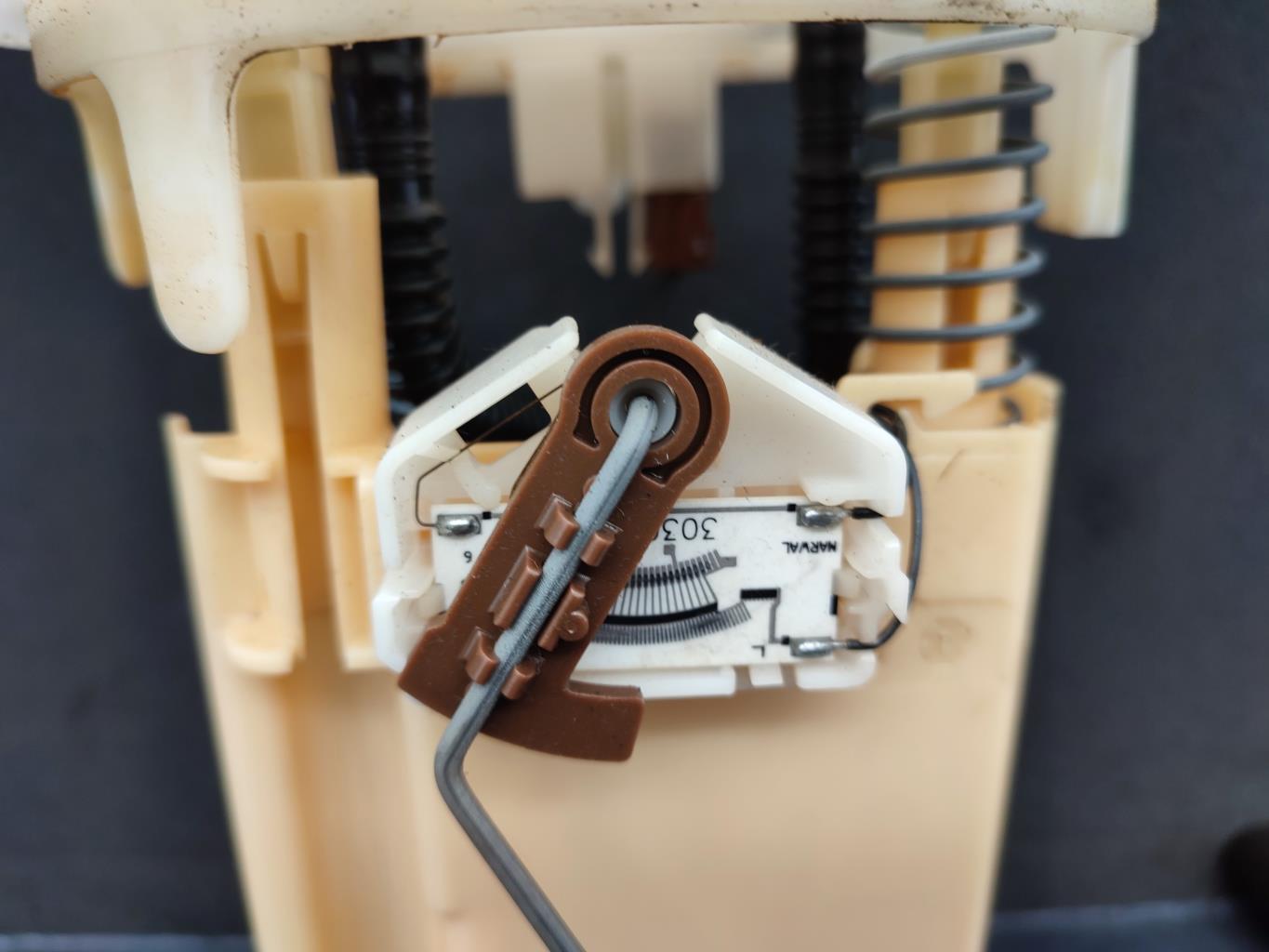 Jauge à carburant CITROEN C5 2 Diesel - 1
