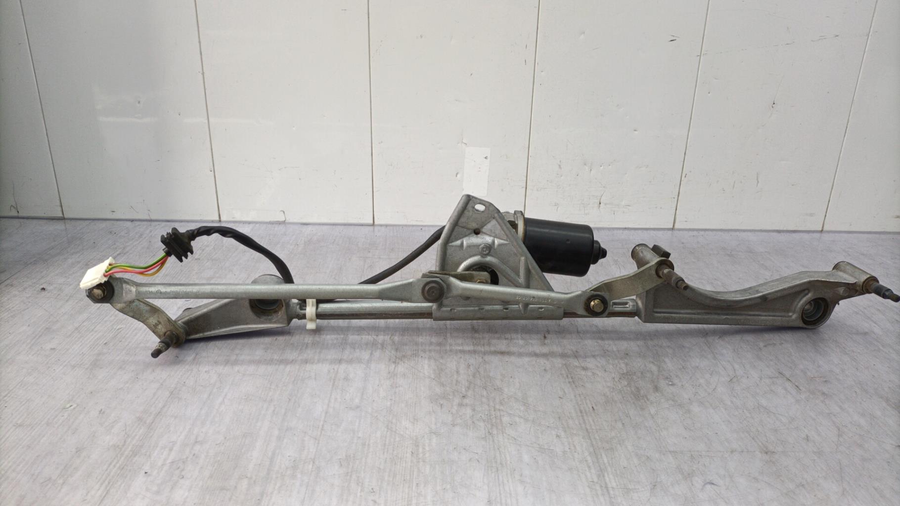 Motore tergicristallo anteriore MERCEDES CLASSE CLK 209 COUPE Diésel - 1