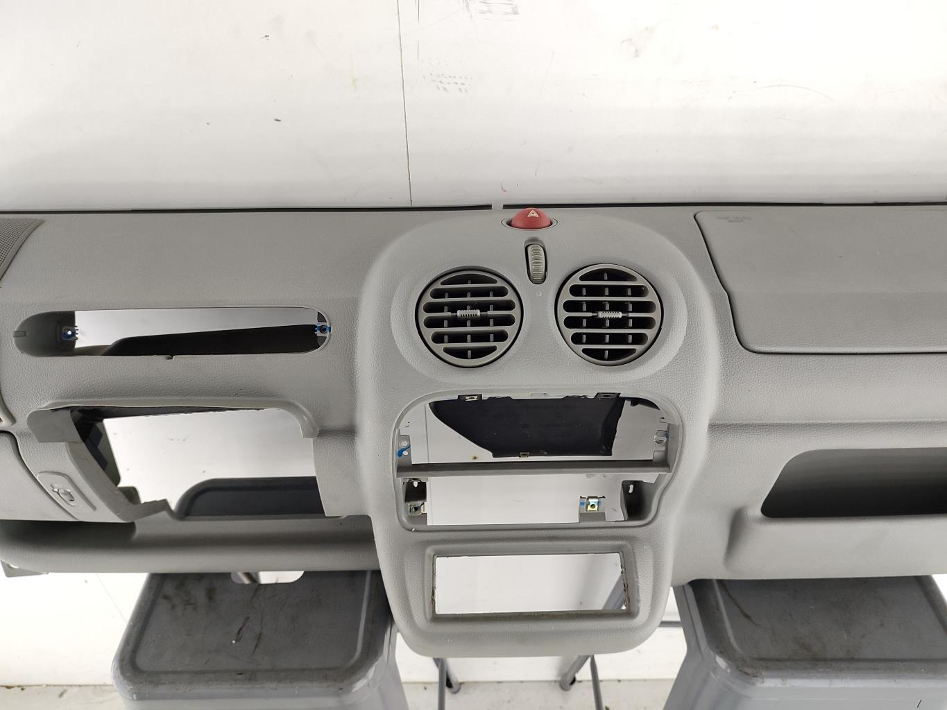 Tableau de bord RENAULT TWINGO 1 PHASE 3 Essence - 1