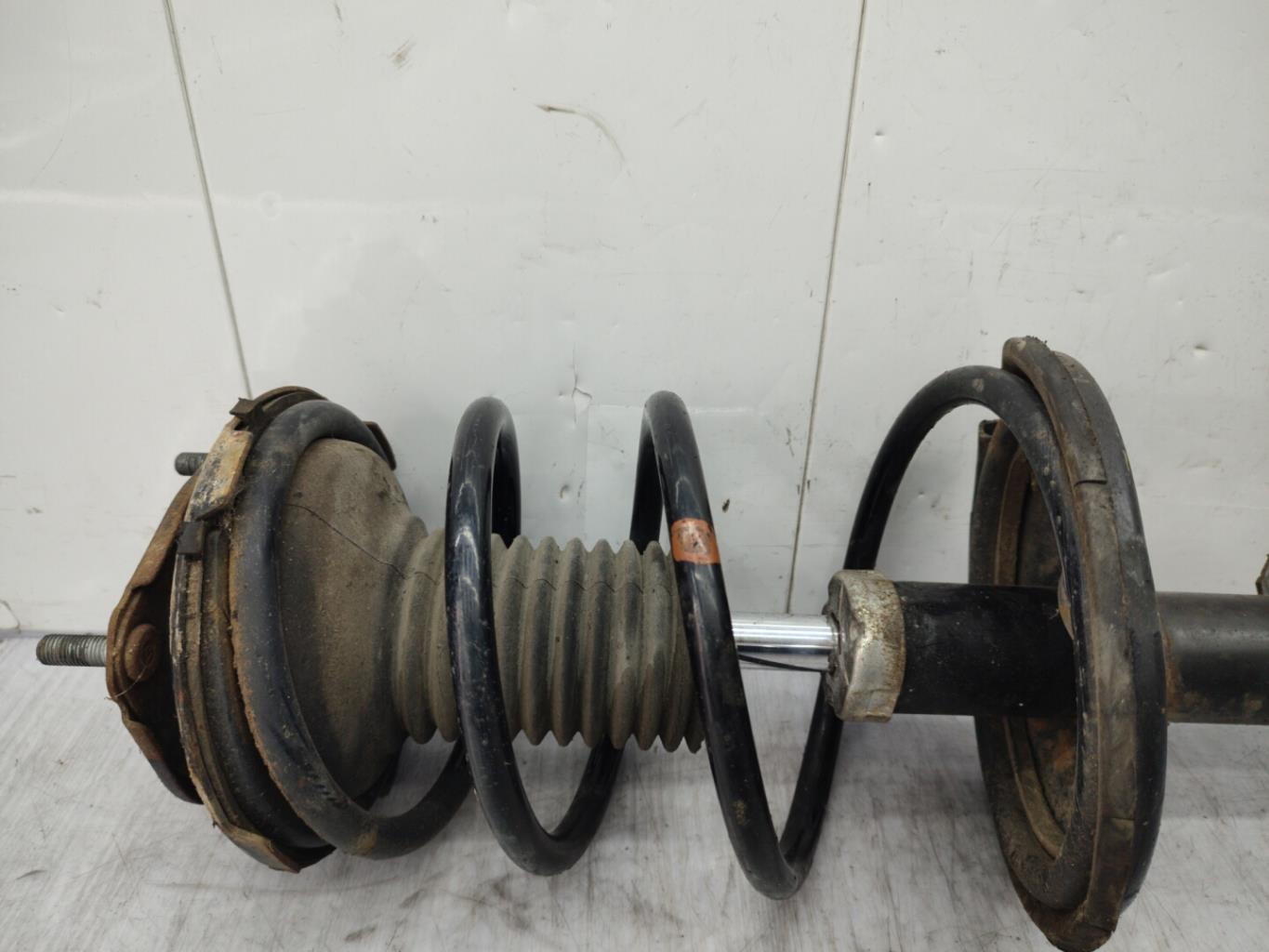 Ammortizzatore anteriore sinistro TOYOTA RAV4 2 PHASE 1 Diésel - 1