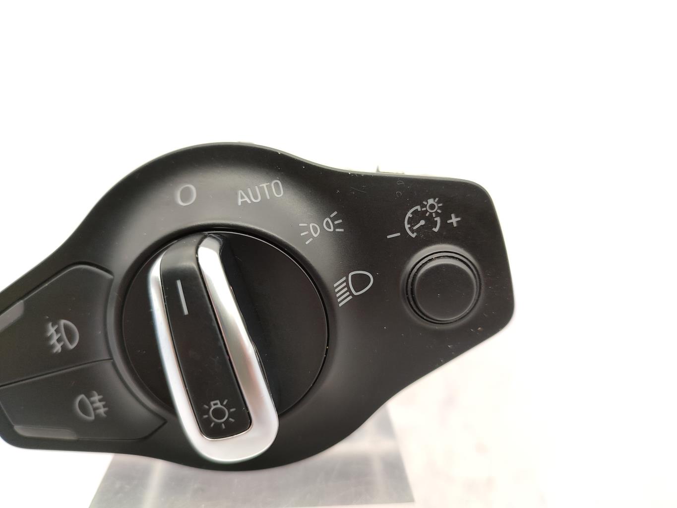 Commande de phare AUDI A4 3 PHASE 1 Diesel - 1