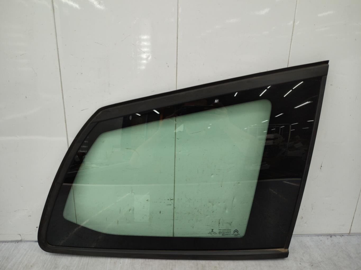 Ventanilla triangular trasera derecha CITROEN C4 GRAND PICASSO 2 PHASE 1 Diésel - 1
