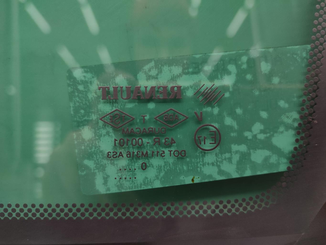 Ventanilla triangular trasera izquierda RENAULT CLIO 3 PHASE 2 BREAK Diésel - 1