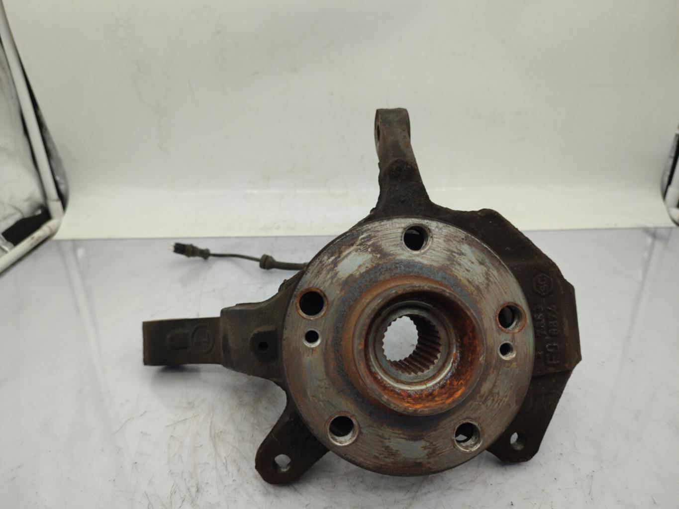 Fusee avant gauche RENAULT ESPACE 4 PHASE 1 Diesel - 1