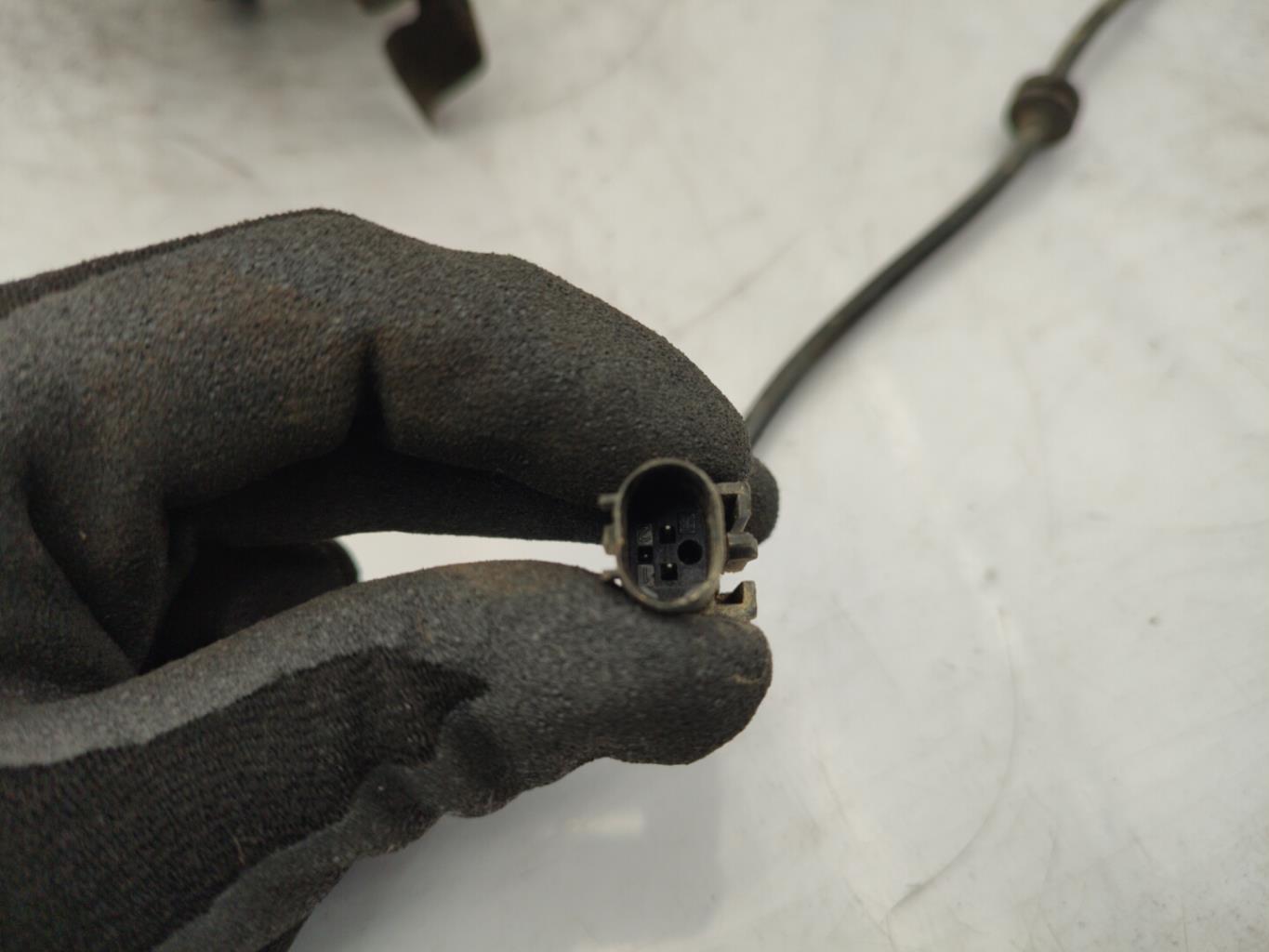 Fusee avant gauche OPEL CORSA D PHASE 2 Diesel - 1