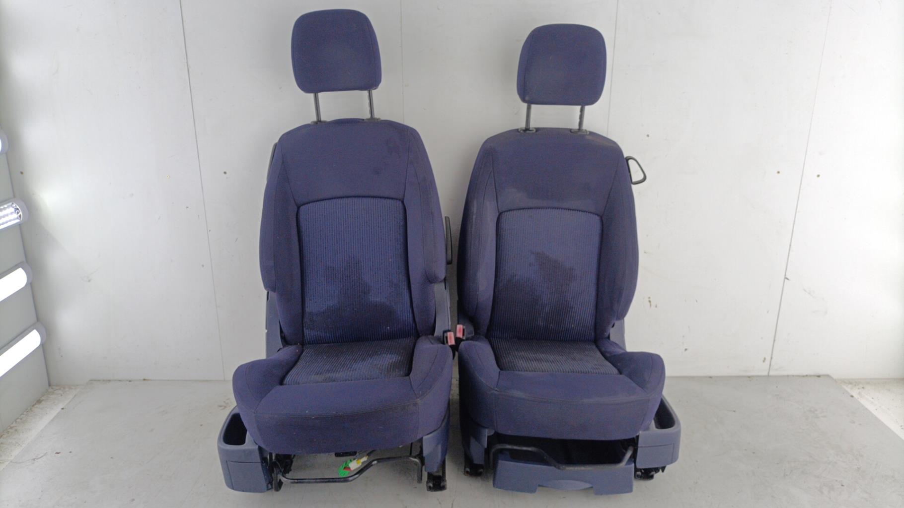 Interieur complet PEUGEOT 1007 Diesel - 1