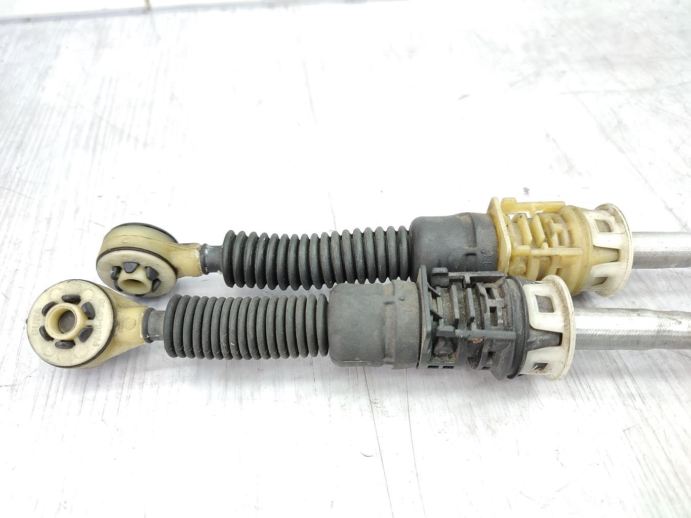 Levier de vitesses RENAULT CLIO 4 PHASE 1 Essence - 1