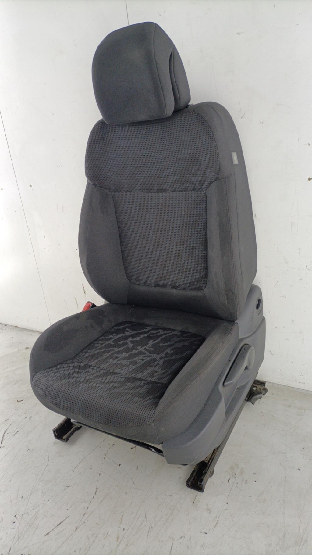 Sedile lato guida PEUGEOT 3008 1 PHASE 1 Diésel - 1