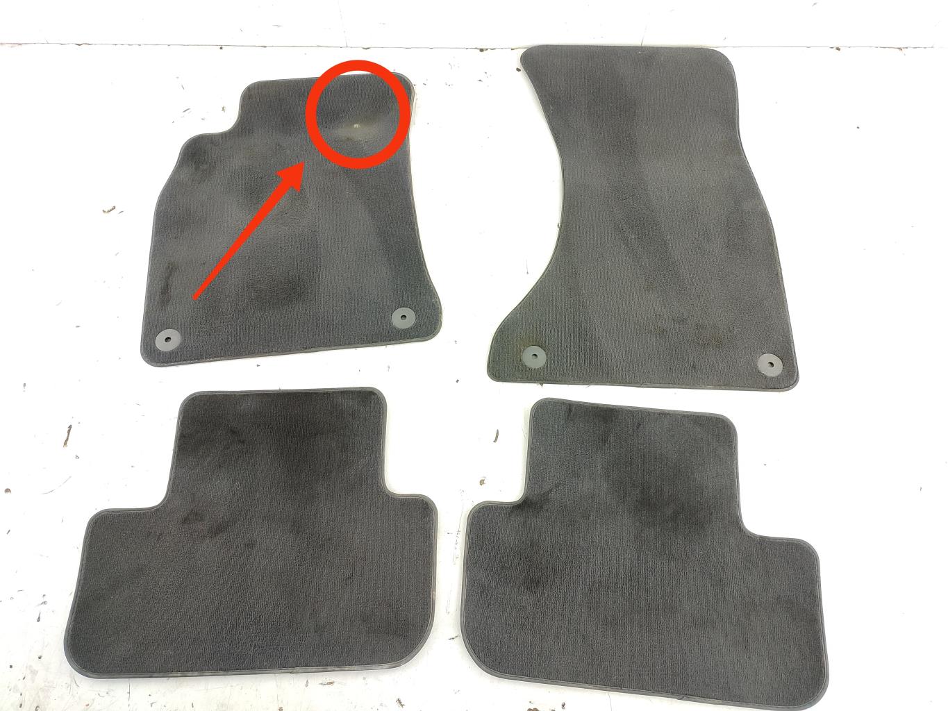 Tapis de sol AUDI A4 3 AVANT PHASE 1 BREAK Diesel - 1