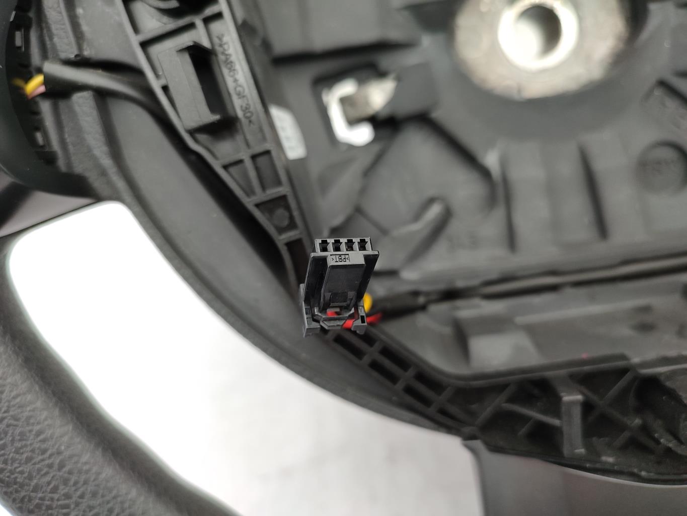 Volant DACIA DUSTER 1 PHASE 2 Essence - 1