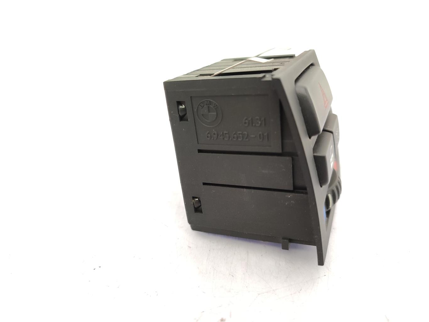 Bouton de warning BMW SERIE 3 E90  - 1
