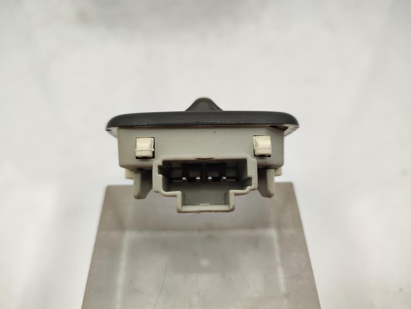 Eclairage de plafonnier PEUGEOT 206+ Diesel - 1