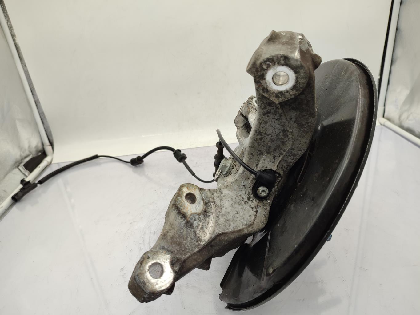 Fusee avant gauche OPEL ASTRA J PHASE 1 Diesel - 1