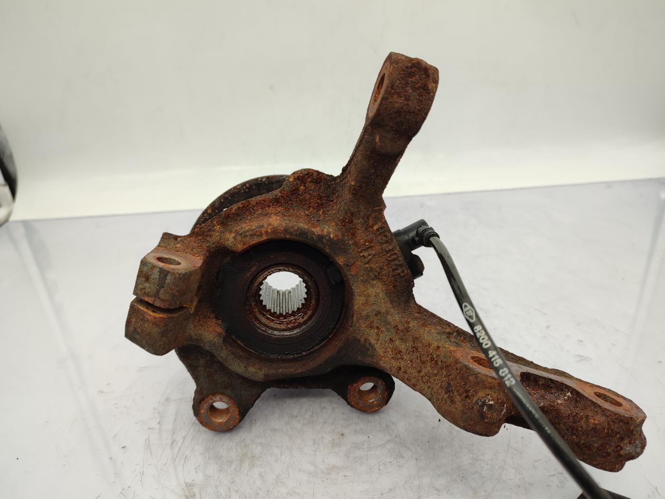 Fusee avant gauche RENAULT TWINGO 2 PHASE 1 Diesel - 1