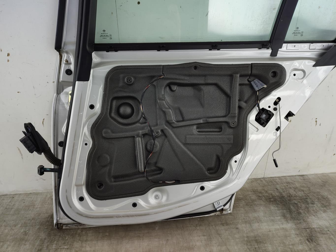 Puerta trasera derecha BMW SERIE 3 E90  - 1