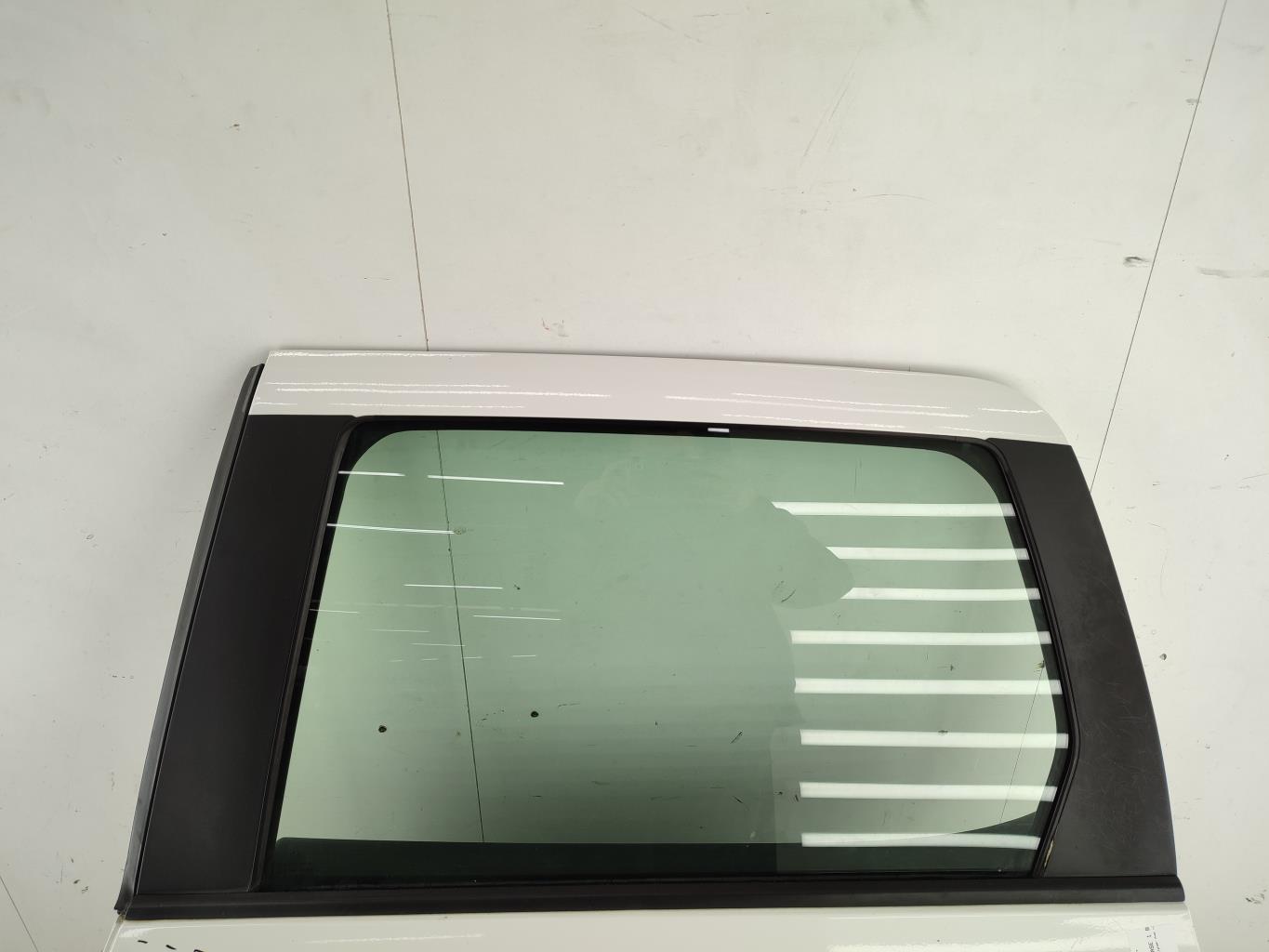 Portiera posteriore sinistra PEUGEOT 308 1 SW PHASE 1 BREAK Diésel - 1