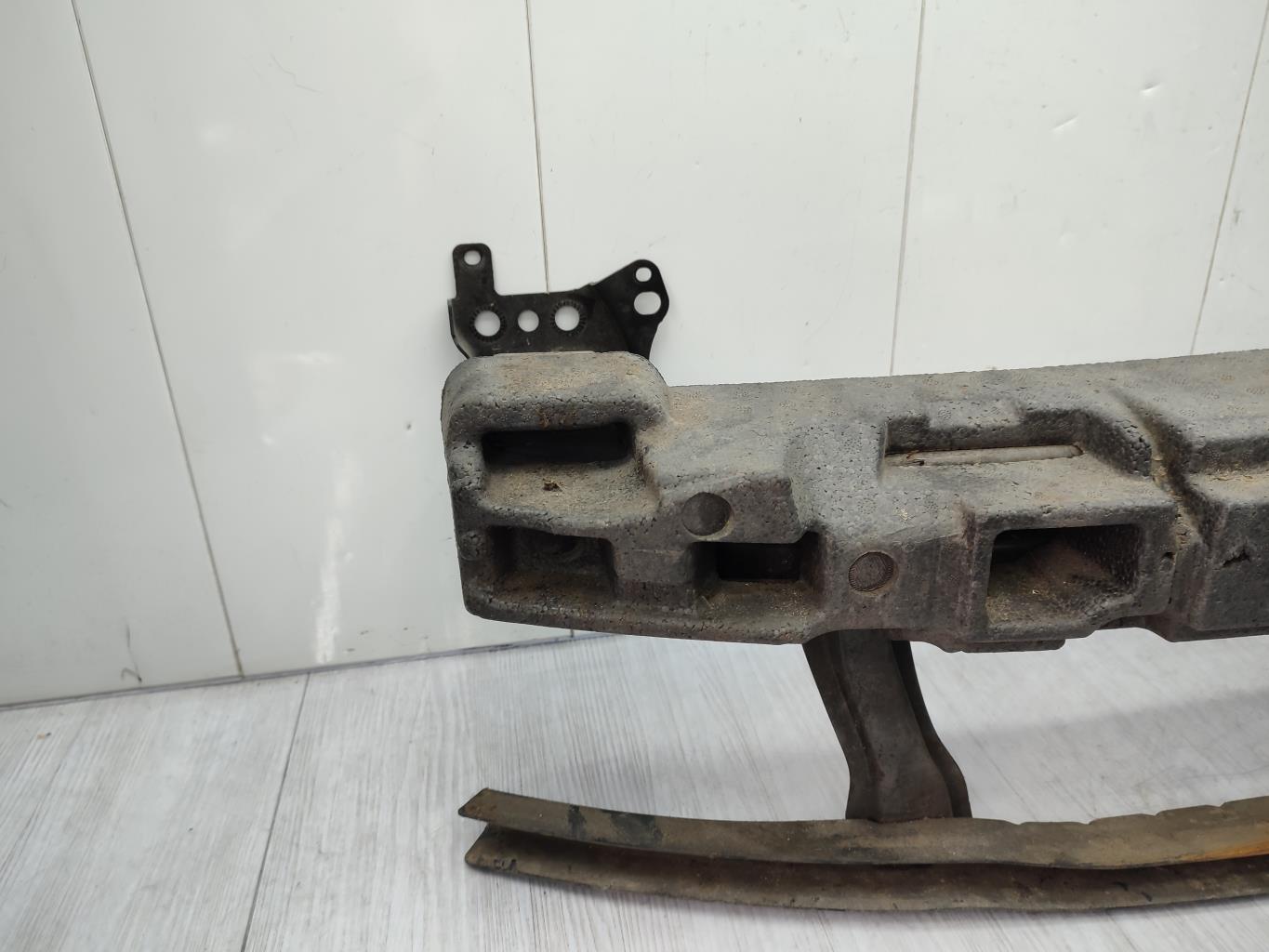 Traversa rinforzo paraurti anteriore VOLKSWAGEN PASSAT 5 BREAK Diésel - 1