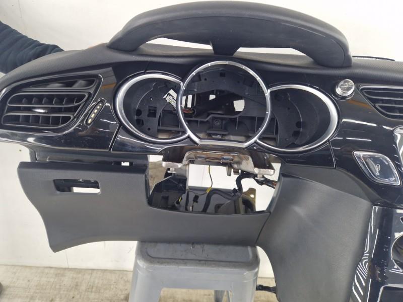 Tableau de bord CITROEN DS3 CABRIOLET PHASE 1 Diesel - 1