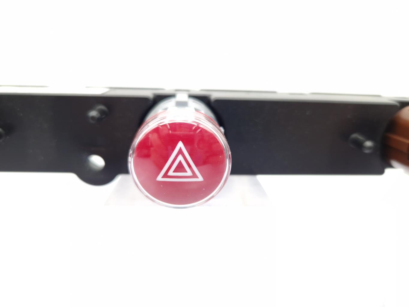 Bouton de warning FIAT 500X PHASE 1 Essence - 1