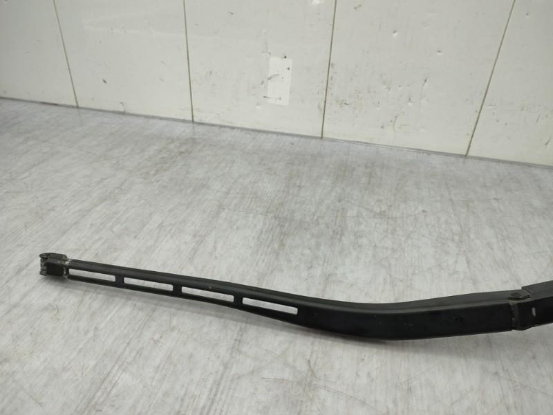 Braccio tergicristallo anteriore destro AUDI A4 2 AVANT PHASE 1 BREAK Diésel - 1