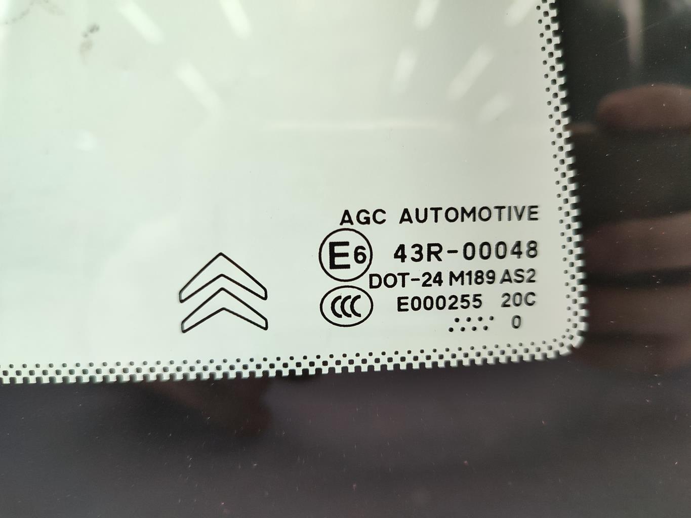 Custode arriere droit CITROEN C3 2 PHASE 1 Diesel - 1