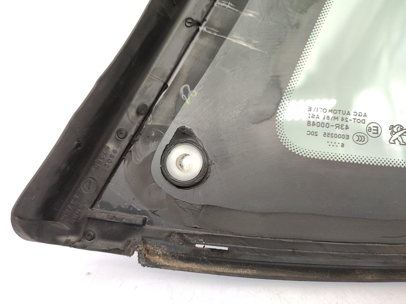Vetro laterale fisso posteriore destro PEUGEOT 2008 1 PHASE 1 Gasolina - 1
