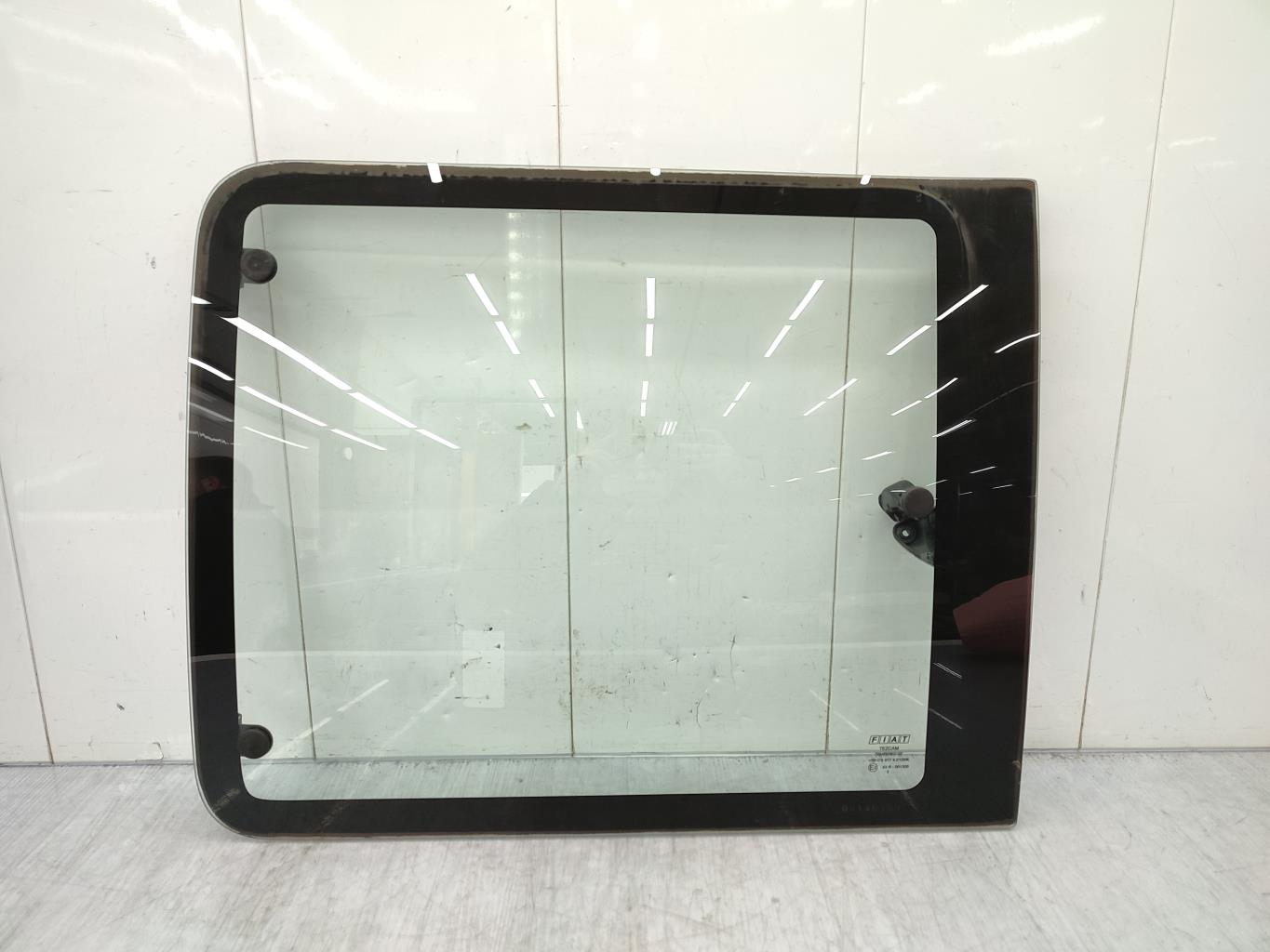 Ventanilla triangular trasera izquierda FIAT DOBLO 1 PHASE 1 Diésel - 1