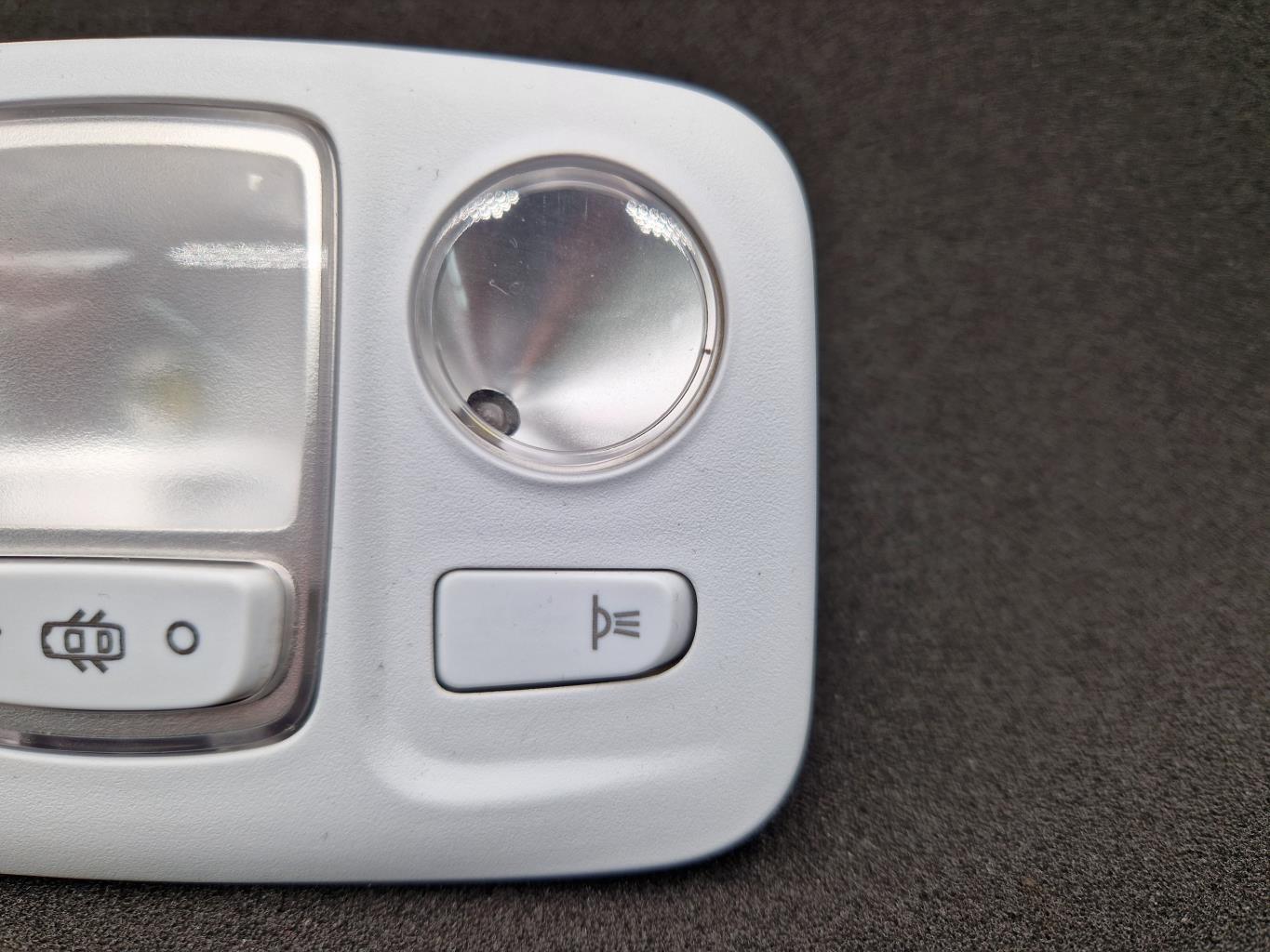 Eclairage de plafonnier PEUGEOT 308 2 PHASE 1 Diesel - 1