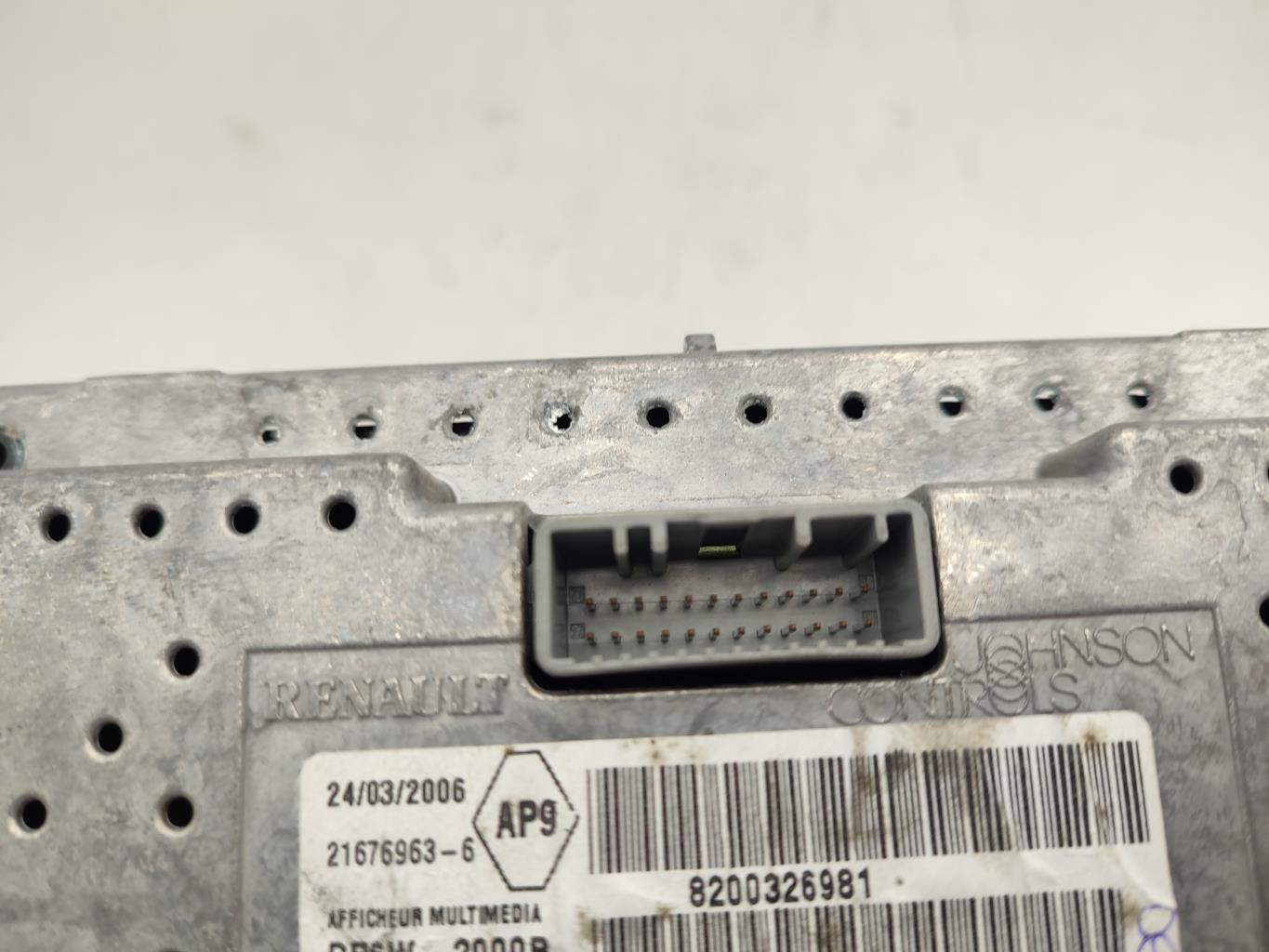 Ecran GPS RENAULT LAGUNA 2 PHASE 2 BREAK Diesel - 1