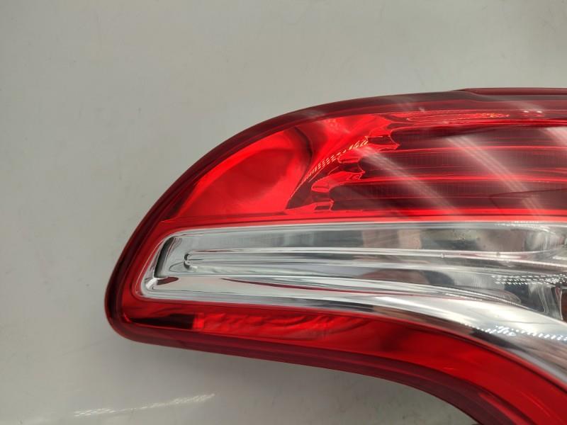 Fanale posteriore principale sinistro (luci) PEUGEOT 208 1 PHASE 1 Gasolina - 1