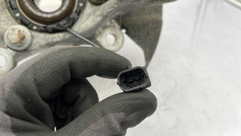 Fusee avant gauche SAAB 9.3 2 SPORT HATCH PHASE 1 BREAK Diesel - 1