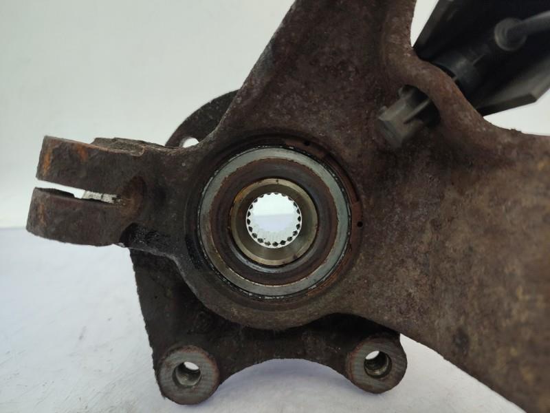 Fusee avant gauche PEUGEOT 206+ Diesel - 1
