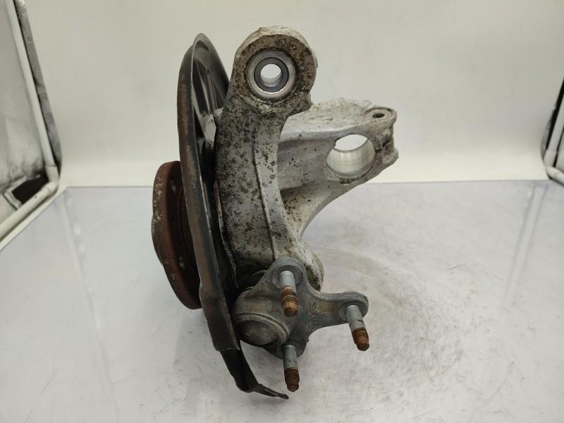 Fusee avant gauche VOLKSWAGEN PASSAT 5 BREAK Diesel - 1