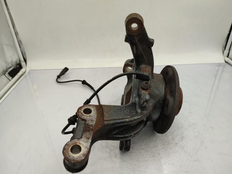 Fusee avant gauche RENAULT SCENIC 3 PHASE 3 Diesel - 1