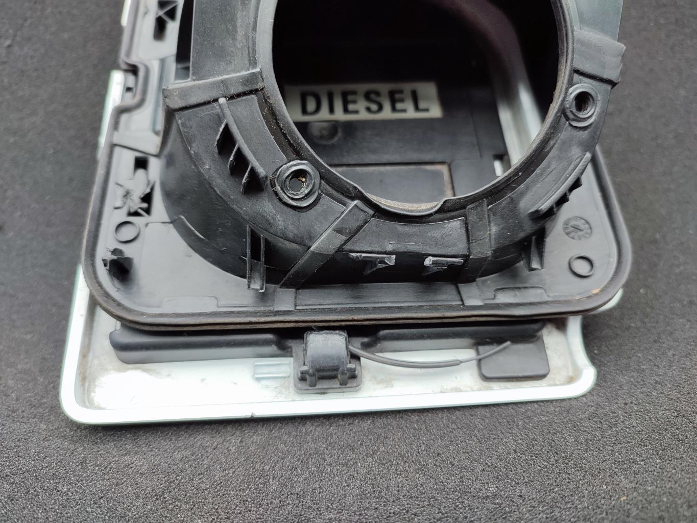 Sportello carburante NISSAN NV400 Diésel - 1