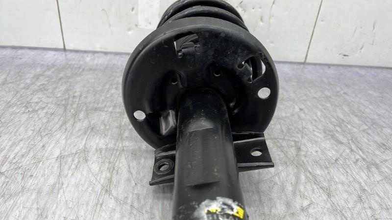 Ammortizzatore anteriore sinistro VOLKSWAGEN POLO 5 PHASE 1  - 1
