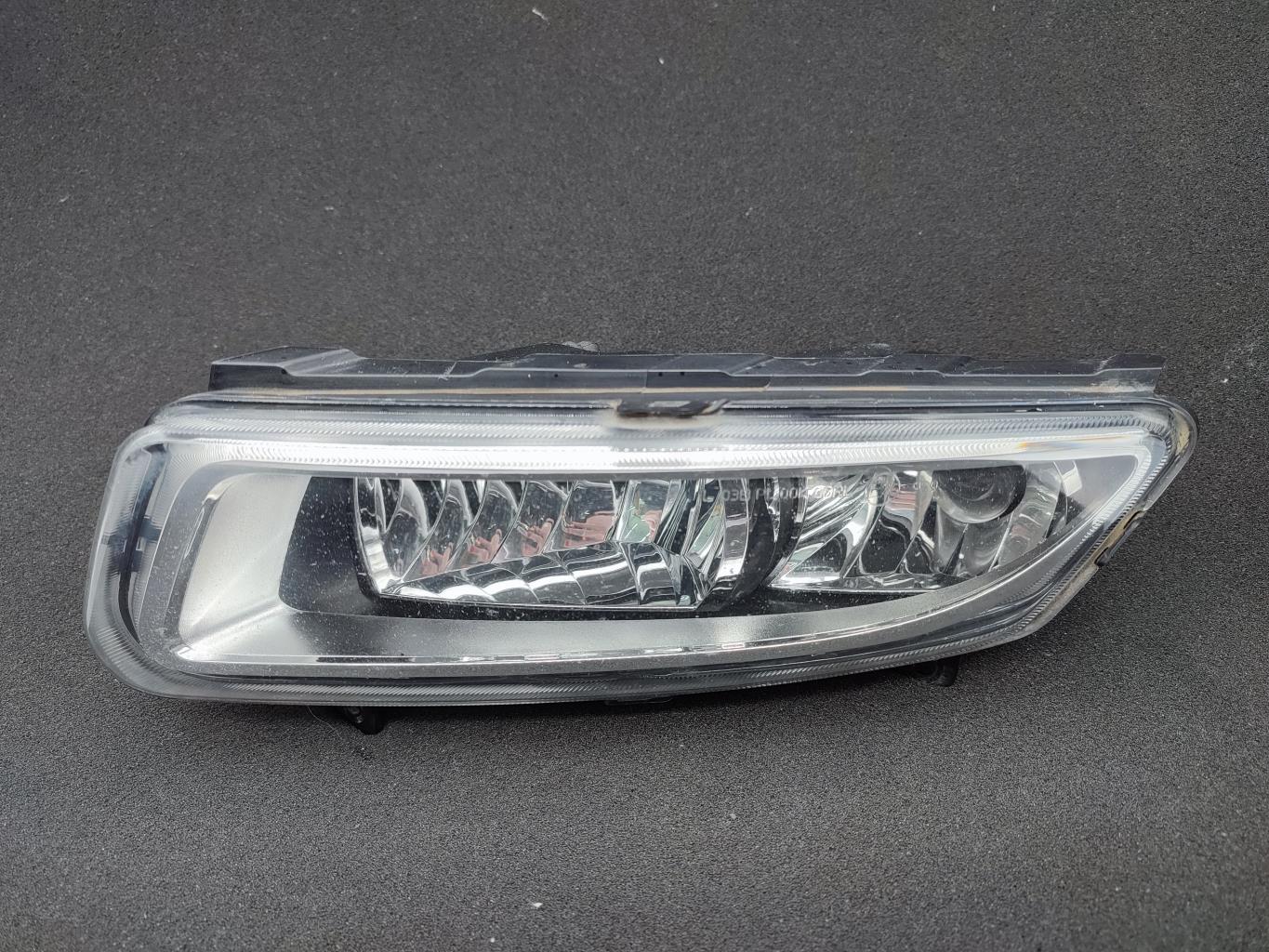 Fendinebbia sinistro (luce) VOLKSWAGEN POLO 5 PHASE 1 Diésel - 1