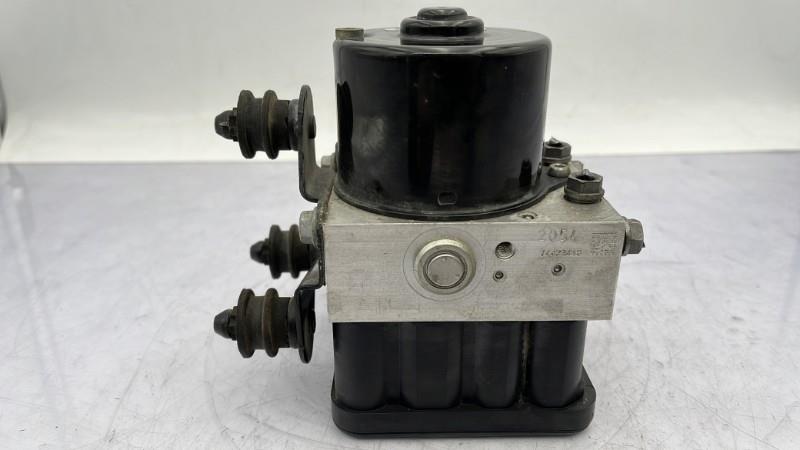 Bloc ABS (freins anti-blocage) AUDI A3 2 PHASE 1 Diesel - 1