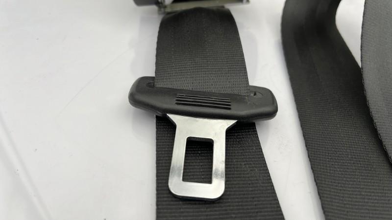 Cintura di sicurezza posteriore sinistra VOLKSWAGEN GOLF 6 Diésel - 1