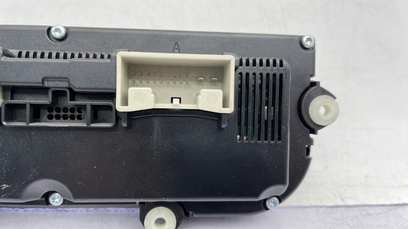 Commande chauffage VOLKSWAGEN GOLF 6 Diesel - 1