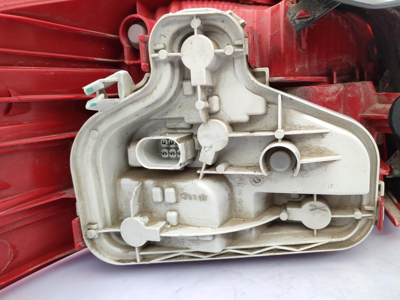 Fanale posteriore principale destro (luci) AUDI A3 2 PHASE 1 Diésel - 1