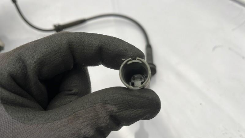 Fusee avant droit BMW SERIE 1 E87 PHASE 1 Diesel - 1