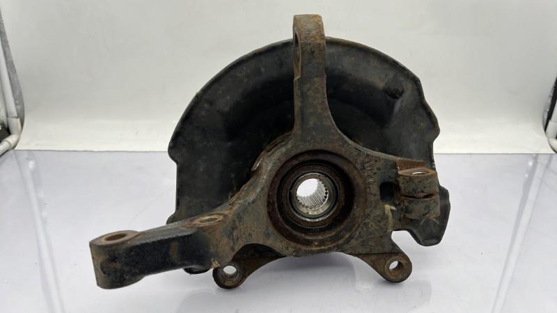 Fusee avant droit SUZUKI SWIFT 3 Diesel - 1