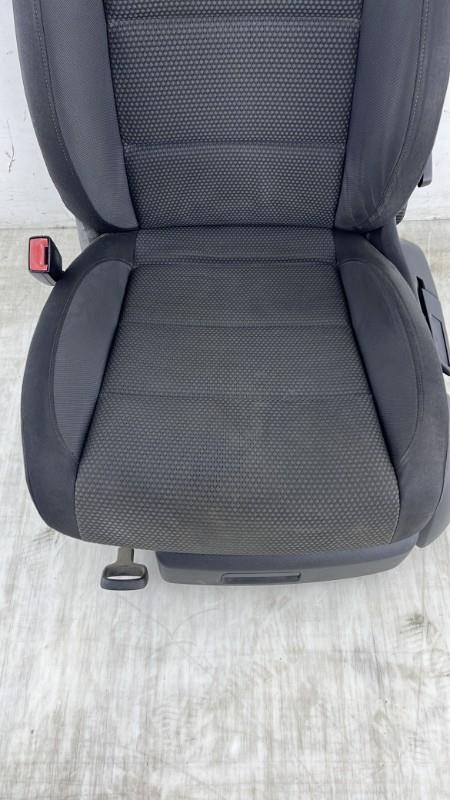 Siege avant gauche VOLKSWAGEN GOLF 6 Diesel - 1