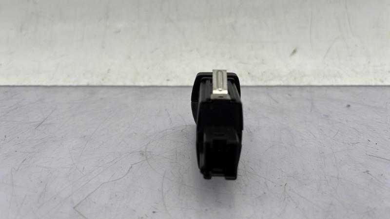 Interruttore luci emergenza BMW X3 F25 PHASE 1 Diésel - 1