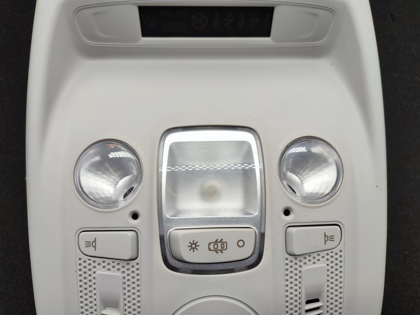 Eclairage de plafonnier CITROEN C4 2 PHASE 1 Diesel - 1