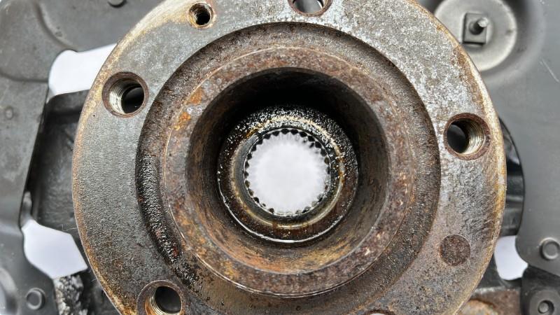 Fusee avant droit PEUGEOT 308 2 PHASE 1 Diesel - 1