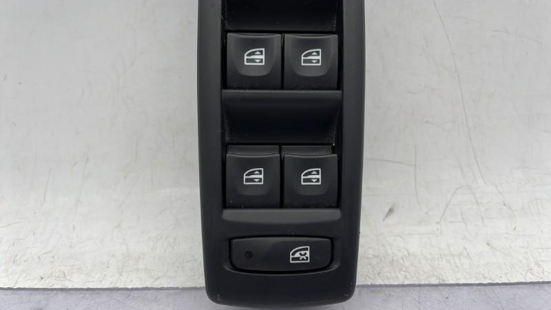 Interruttore lavacristalli anteriore sinistro RENAULT MEGANE 3 PHASE 2 BREAK Diésel - 1