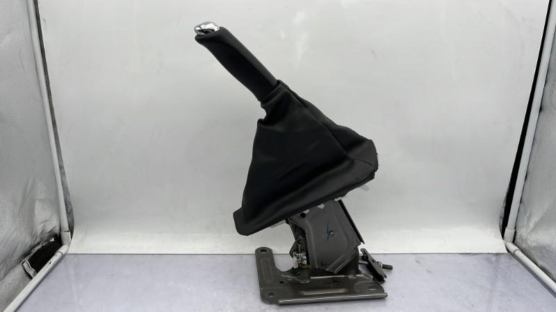 Levier frein à main RENAULT MEGANE 3 PHASE 2 Diesel - 1