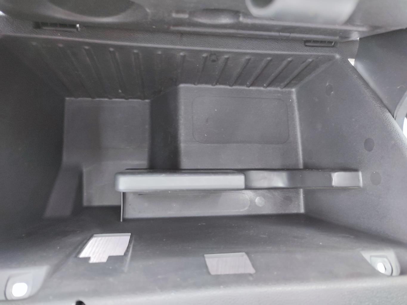 Boite a gants OPEL CORSA D PHASE 1 Diesel - 1